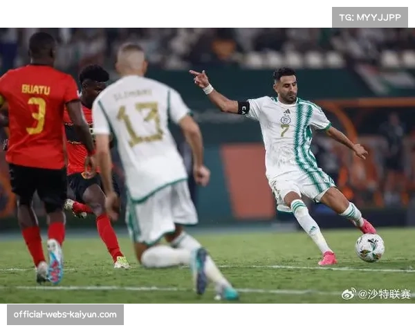 阿尔及利亚阵型切换灵活马赫雷斯领衔进攻端