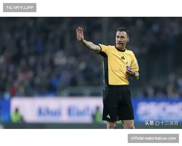 裁判多次关键VAR介入引争议 本轮德甲执法尺度受关注 裁判多次关键VAR介入引争议 本轮德甲执法尺度受关注